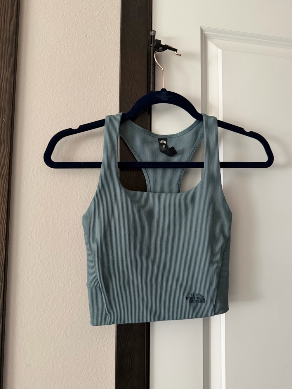 The North Face Women's Ribbed Racerback Crop Tank — Slate